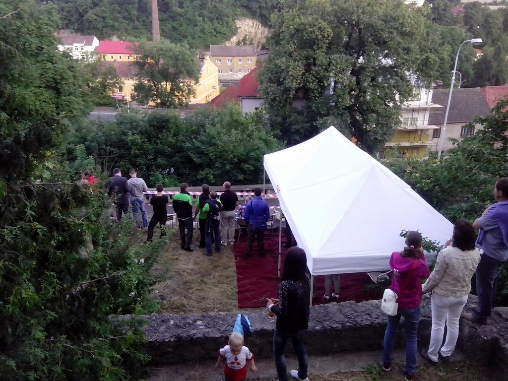 Hotel Zlaty Kohout มลาดาโบเลสลัฟ ภายนอก รูปภาพ